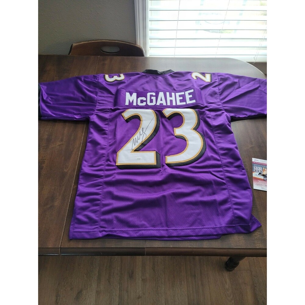 WILLIS MCGAHEE  Autographed Baltimore Ravens Jersey (JSA)